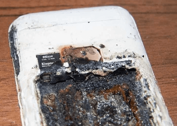 睡眠中にスマホが爆発 14歳少女の命を奪う Iphone修理のダイワン
