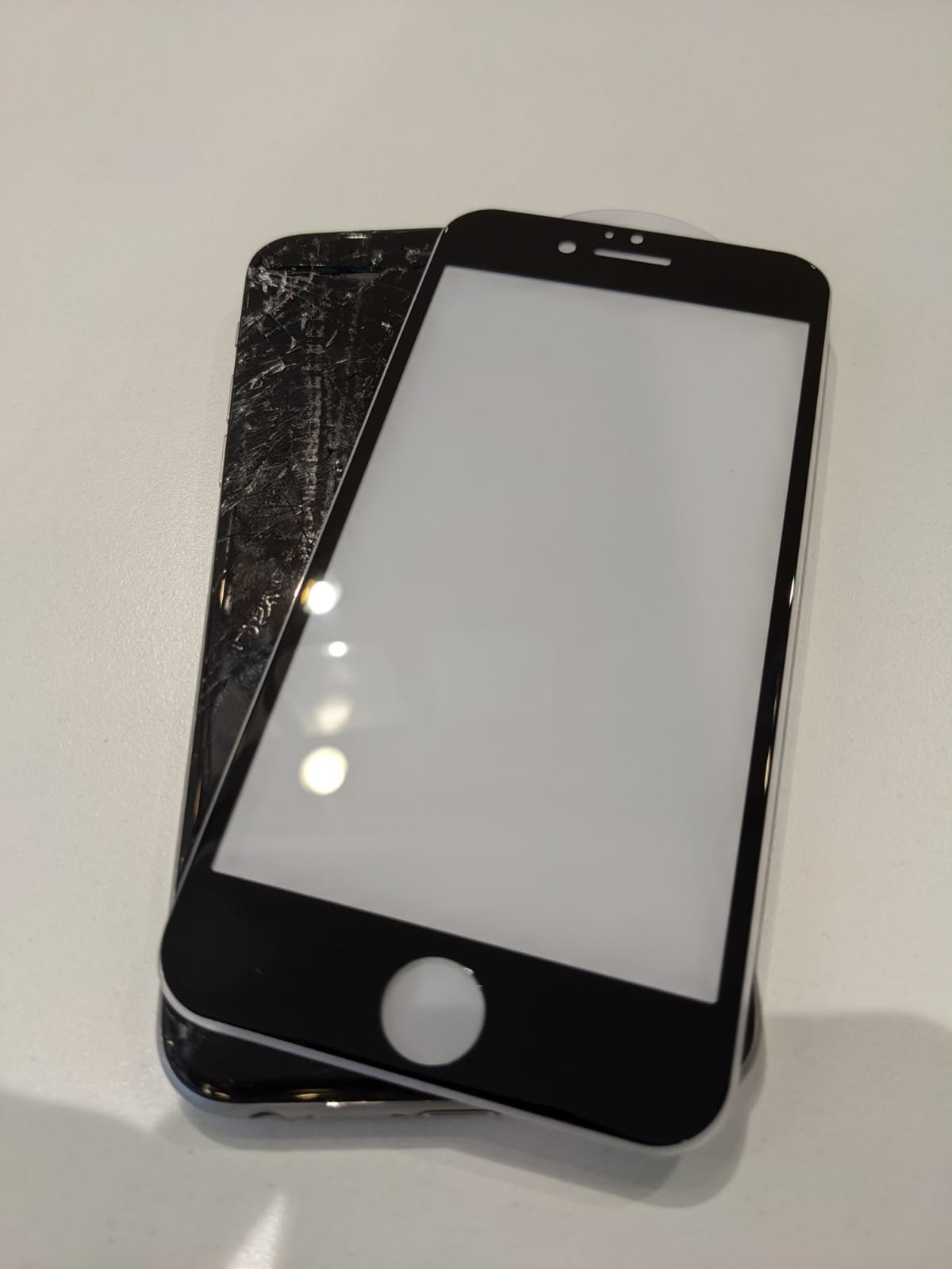 Iphoneのガラスが割れた 応急処置の方法 Iphone修理ダイワンテレコム