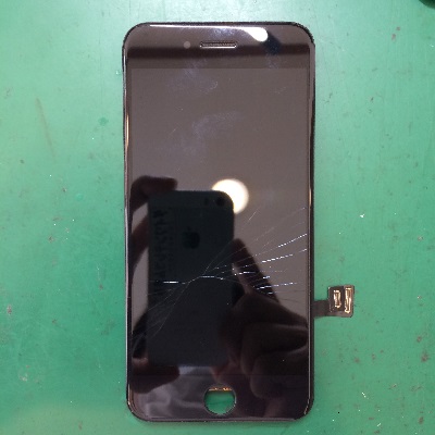 iPhone7画面割れ