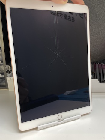 iPad Air3数センチの高さから落下して液晶割れ・画面真っ暗| iPhone 