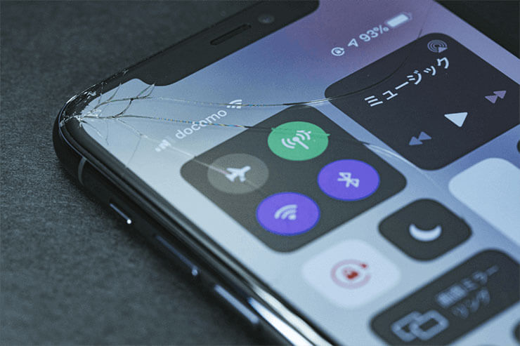 iPhoneの画面割れと液晶不良修理