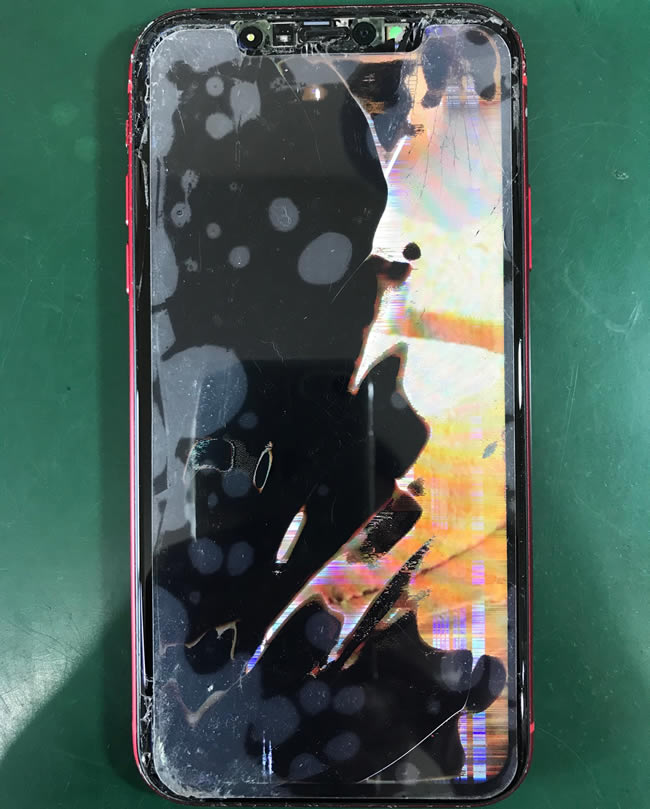 iphoneXR画面割れ