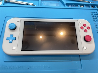 Nintendo Switch Lite ジョイコン修理