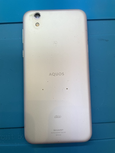 AQUOS SENSE(SHV40)バッテリー交換　バックパネル 