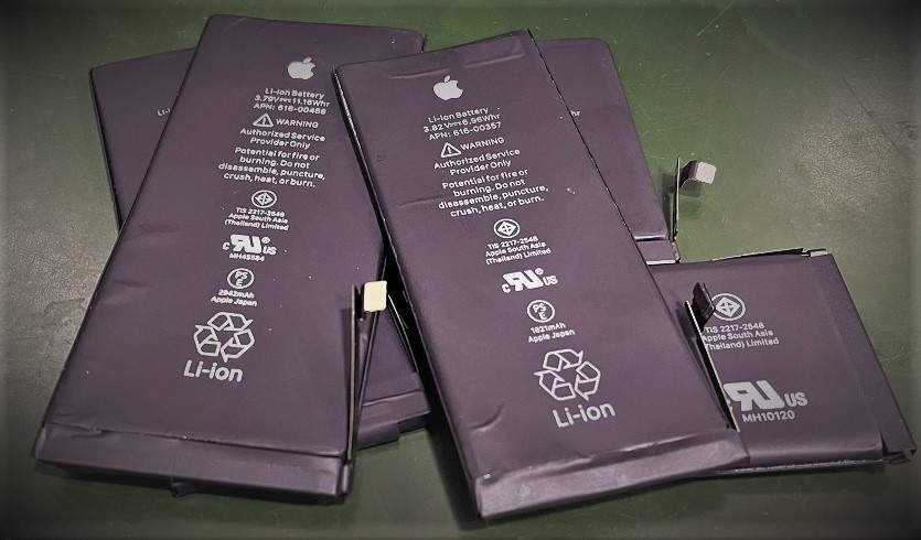 寿命を迎えたiPhoneバッテリー