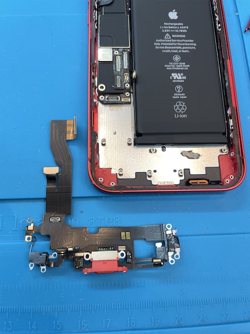 iPhone12 ライトニングコネクタ交換