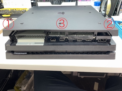 PS4Pro CUH-7200B 表面の蓋　外し方