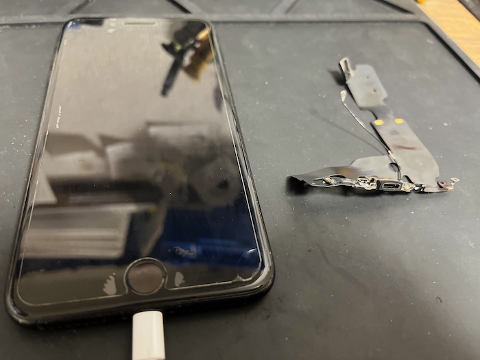 iPhone7Plus充電不良修理
