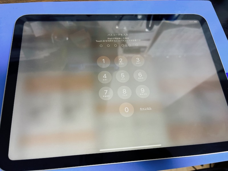 iPad第10世代　ガラス割れ修理
