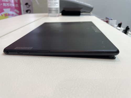 Lenovo Tab10(TB-X505F)　バッテリー膨張