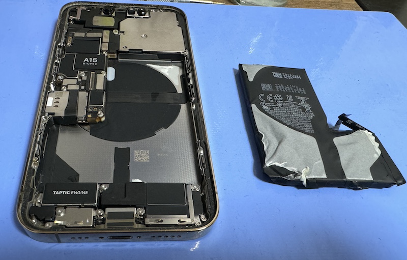 iPhone13Pro　バッテリー交換